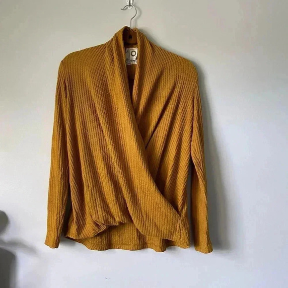 Anthropologie | Akemi + Kin  Waffle Faux Wrap Blouse - Picture 2 of 7